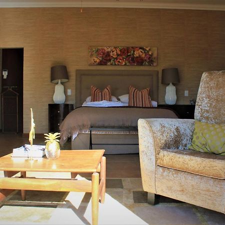 Karee & Wild Olive Guest Lodge Hekpoort Luaran gambar
