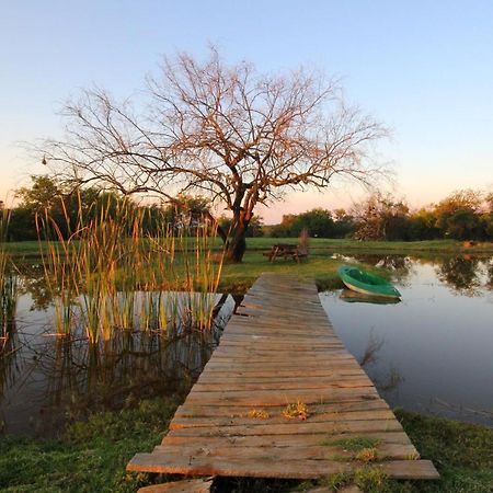 Karee & Wild Olive Guest Lodge Hekpoort Luaran gambar