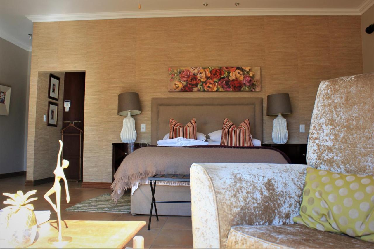 Karee & Wild Olive Guest Lodge Hekpoort Luaran gambar