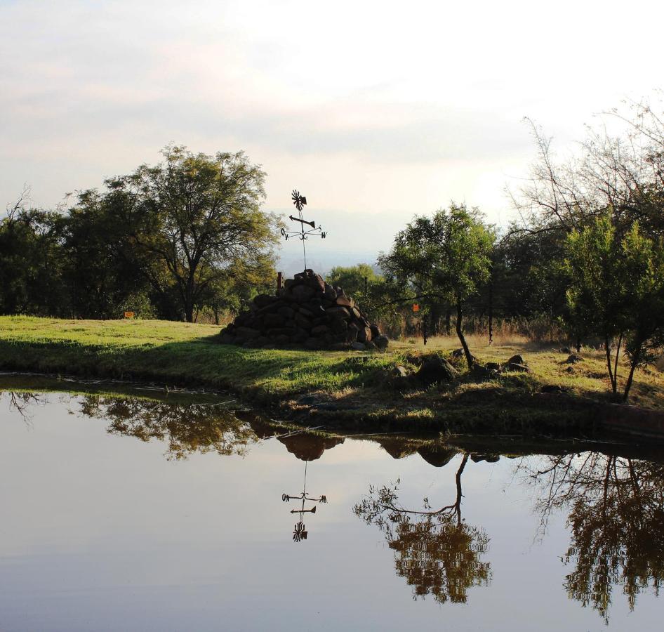 Karee & Wild Olive Guest Lodge Hekpoort Luaran gambar