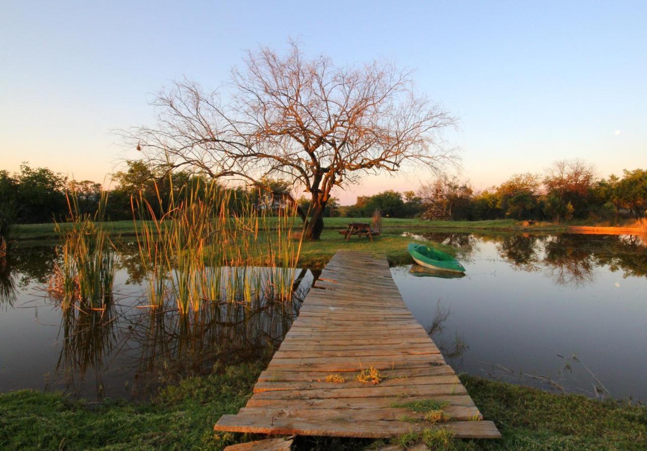 Karee & Wild Olive Guest Lodge Hekpoort Luaran gambar